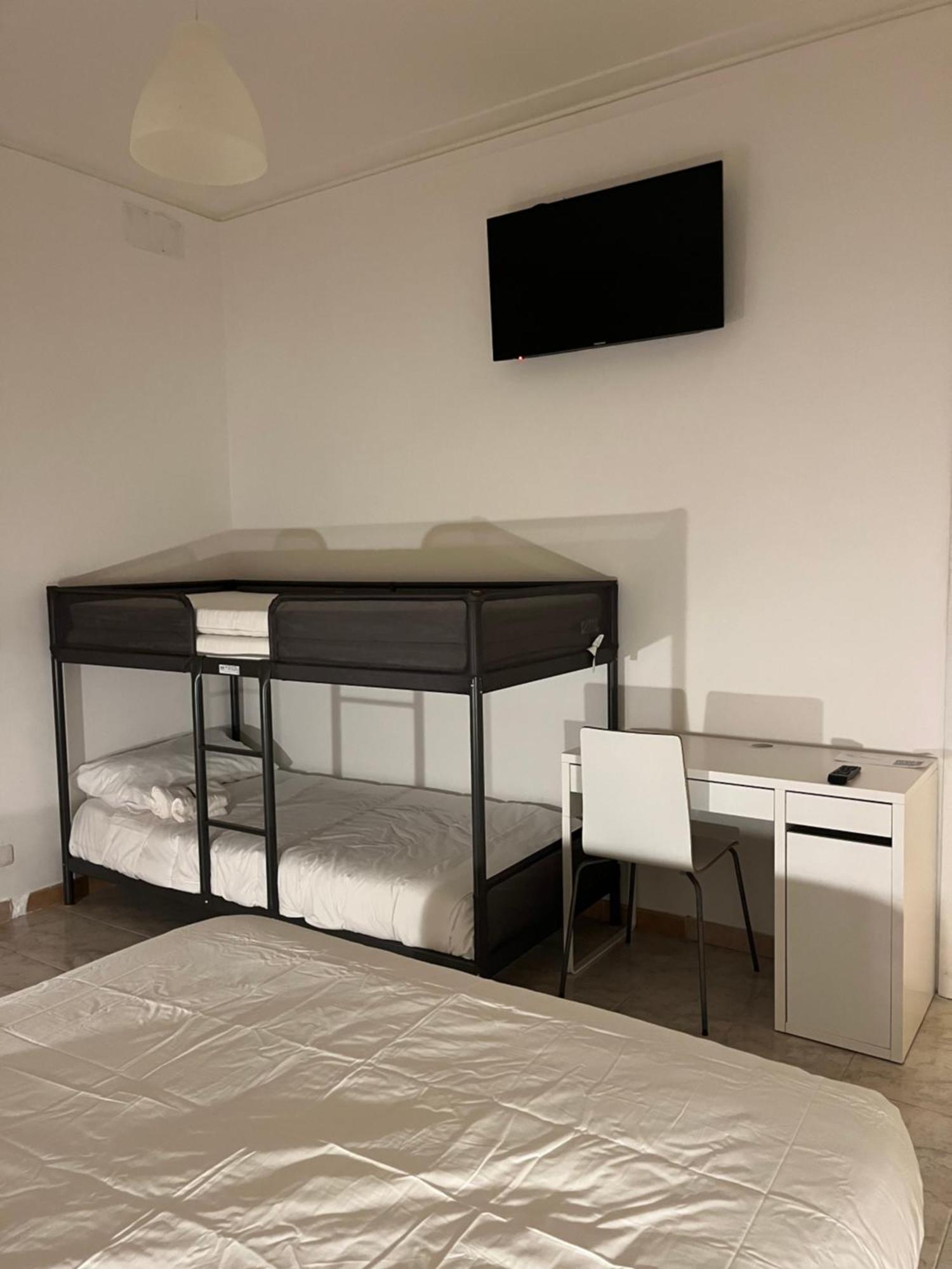 Scalo 71 Guest House Roma Ngoại thất bức ảnh